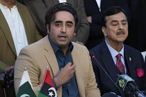 Bilawal-Bhutto Zardari, left, Chairman of Pakistan People's Party speaks during a press conference regarding parliamentary elections, in Islamabad, Pakistan, Tuesday, Feb. 13, 2024. The main political rival of ex-Pakistani premier Imran Khan challenged him Tuesday to form a government if he had the support of the majority of newly elected lawmakers. The challenge by Shehbaz Sharif, who heads the Pakistan Muslim League party, follows national elections that showed candidates backed by Khan's Paki