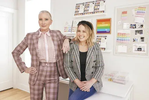 Clea Shearer, left, and Joanna Teplin pose for a portrait to promote their podcast "Best Friend Energy" at The Home Edit headquarters on Thursday, Nov. 3, 2022, in Nashville. (Photo by John Shearer/Invision/AP)